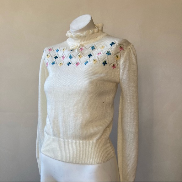 Vintage Cottagecore Coquette Feminine Floral Knit Sweater - Picture 1 of 10